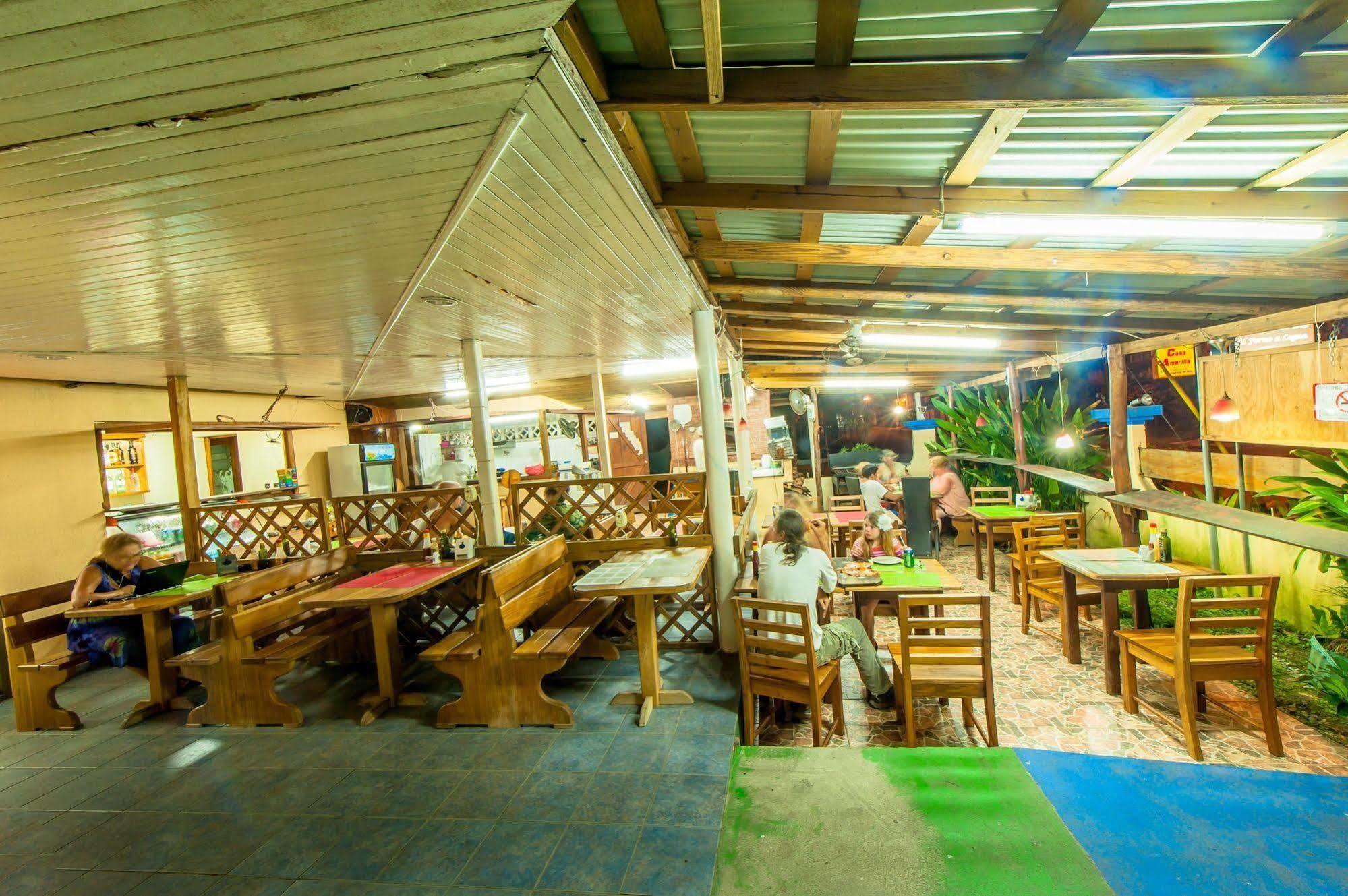 Hotel Posada Los Delfines Bocas del Toro Exterior foto